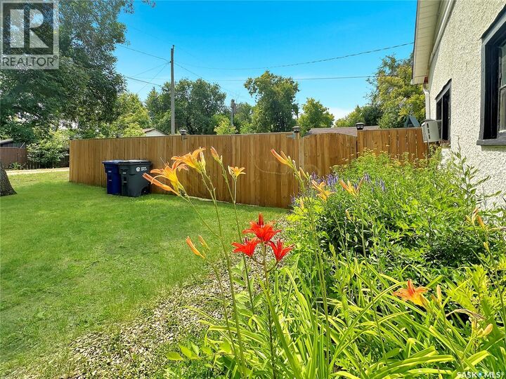 Property Photo: 406 Wexford Street SK S0G 0C0