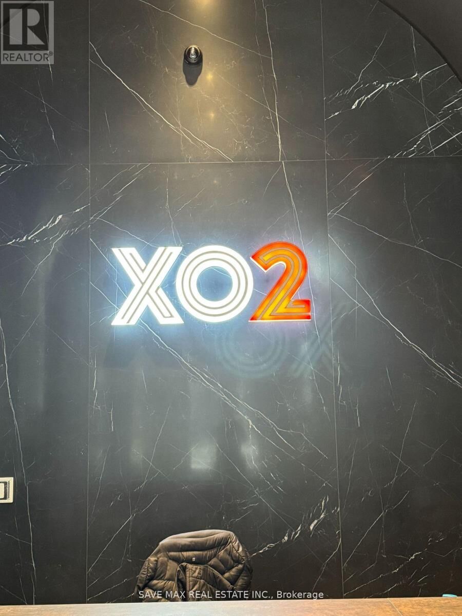 Property Photo: 285 Dufferin Street 501 ON M6K 1Z7