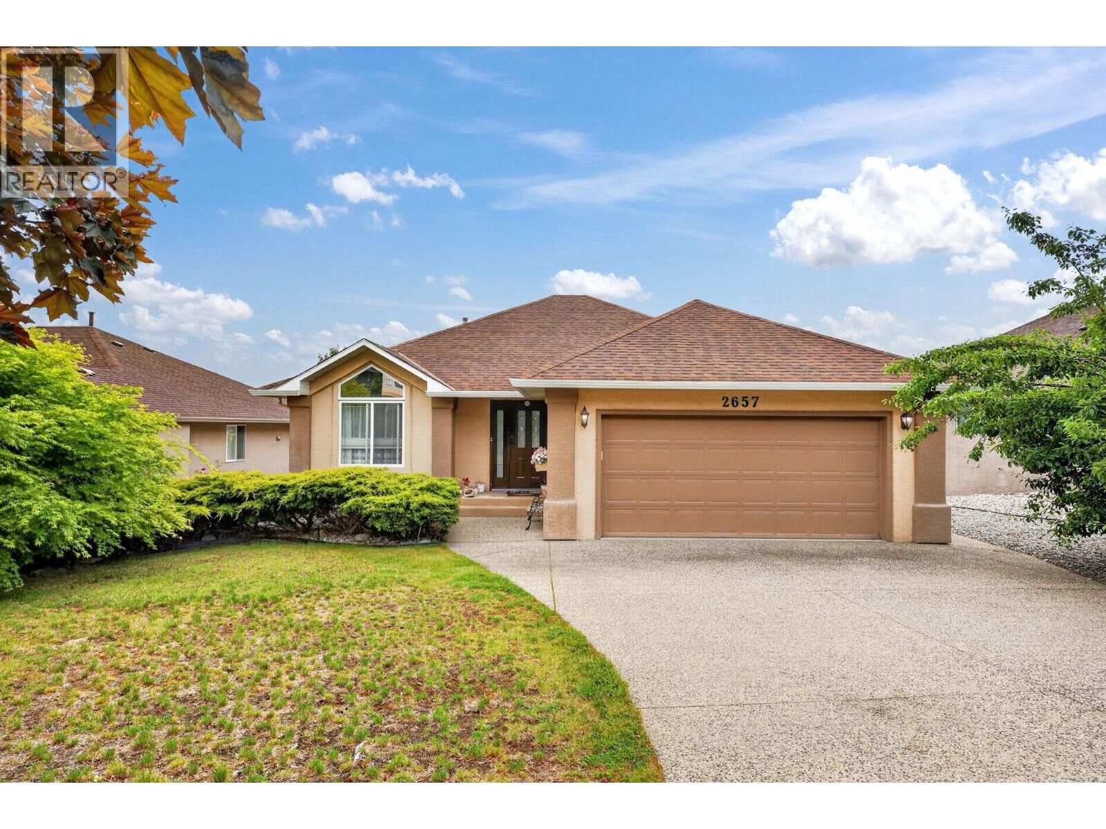 Property Photo:  2657 Wild Horse Drive  BC V4T 2K9 