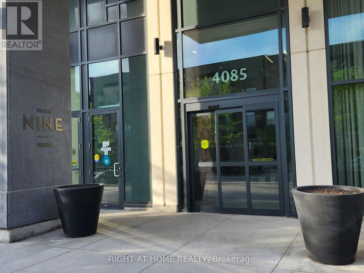 Property Photo:  4085 Parkside Village Drive 1710  ON L5B 0K9 