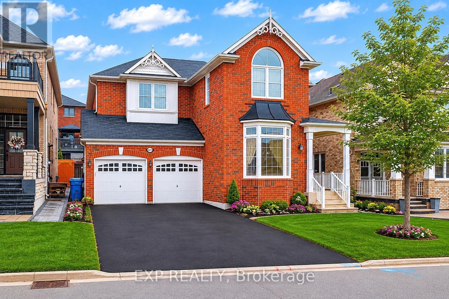 Property Photo:  323 Cheryl Mews Boulevard  ON L3X 3J6 