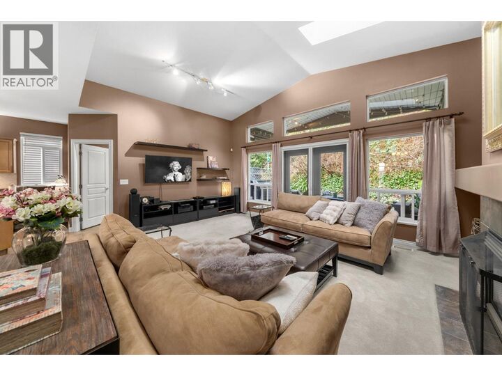 Property Photo: 11442 Best Street 6 BC V2X 7C7