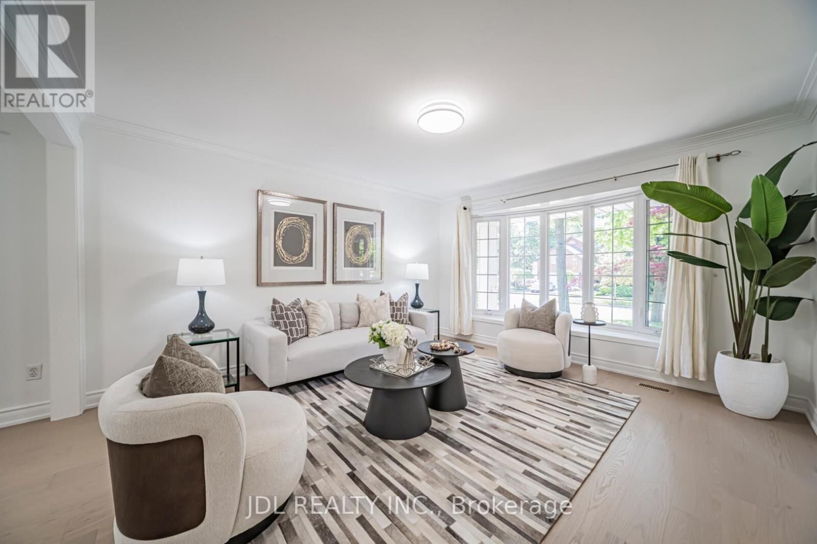 Property Photo: 58 Bestview Drive ON M2M 2X9