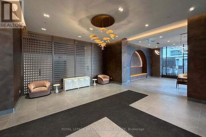 Property Photo:  27 Korda Gate 1811  ON L4K 0P6 
