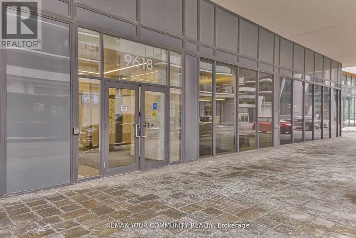 Property Photo:  9618 Yonge Street 210  ON L4C 0X5 