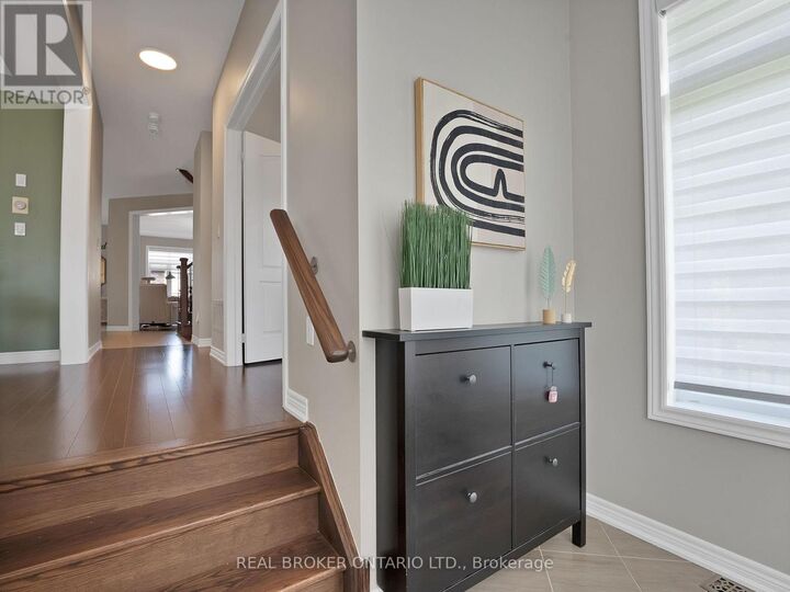 Property Photo:  19 Berryman Lane  ON L6B 1M6 