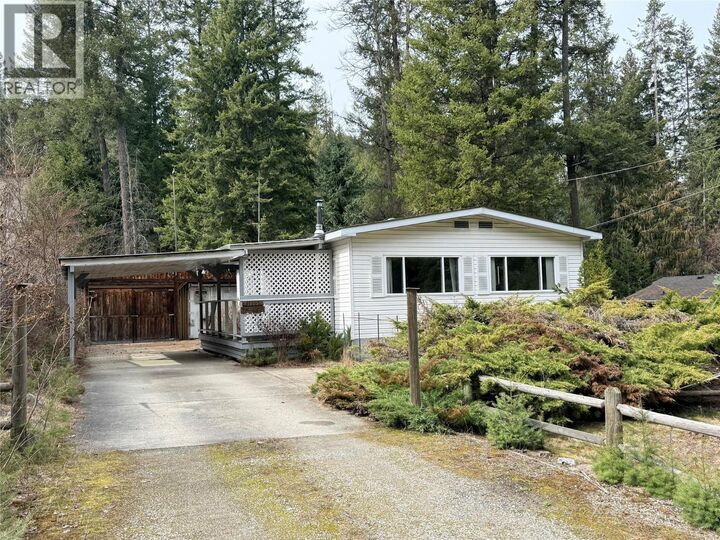 Property Photo: 1465 Thompson Road BC V0H 1E0