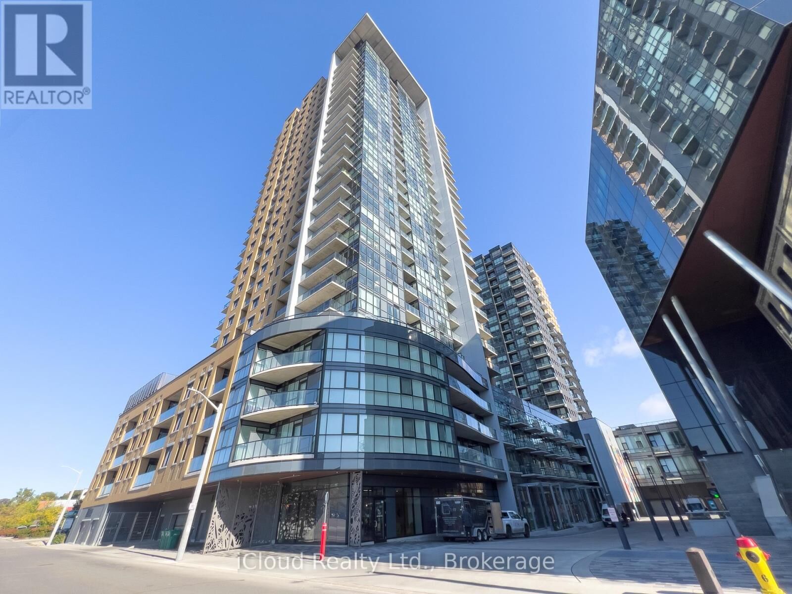 Property Photo:  108 Garment Street Ph 2707  ON N2G 0E2 