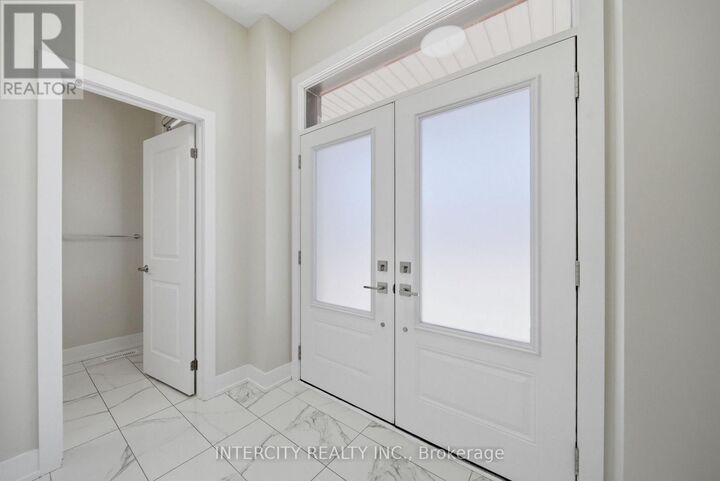 Property Photo:  10 Kingsbury Trail  ON L9J 0W9 