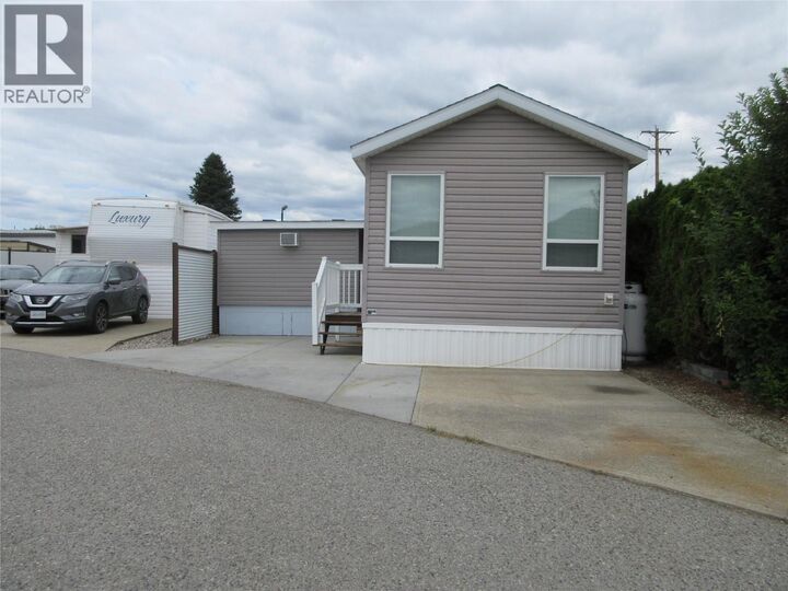 Property Photo:  415 Commonwealth Road 130  BC V4V 1P4 