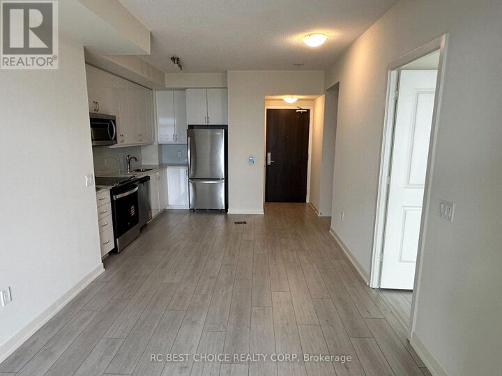 Property Photo:  38 Annie Craig Drive 2603  ON M8V 0G9 