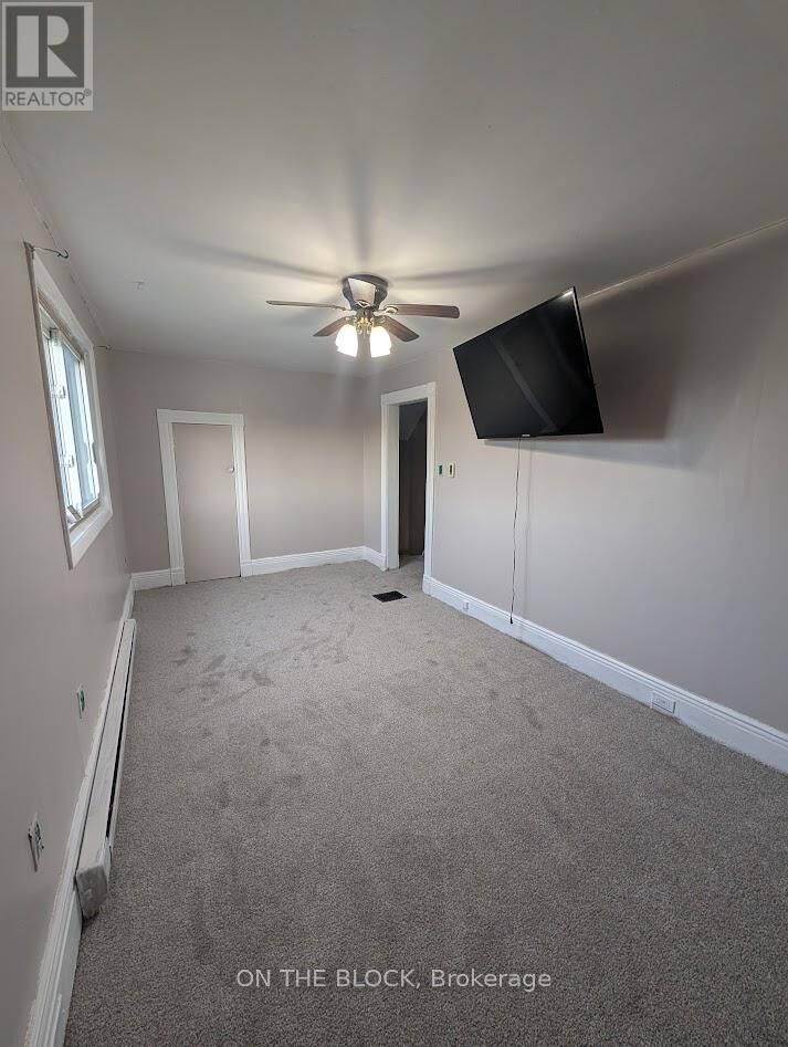 Property Photo:  5B South Edgeware Road  ON N5P 2G8 