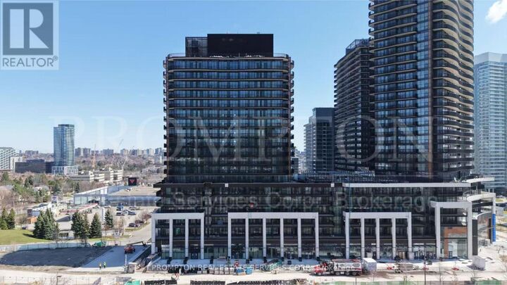 Property Photo: 18 Esther Shiner Boulevard 1108 ON M2K 0J7