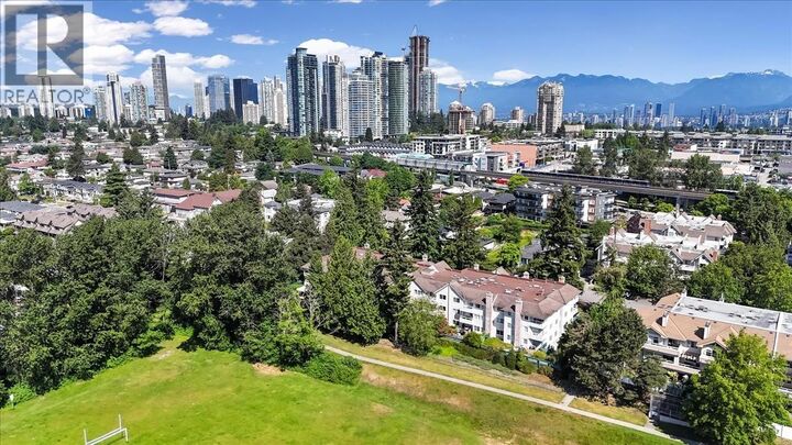 Property Photo:  5350 Victory Street 107  BC V5J 1T1 