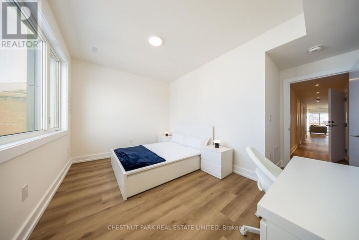 Property Photo:  29 Hatherley Road A  ON M6E 1V8 