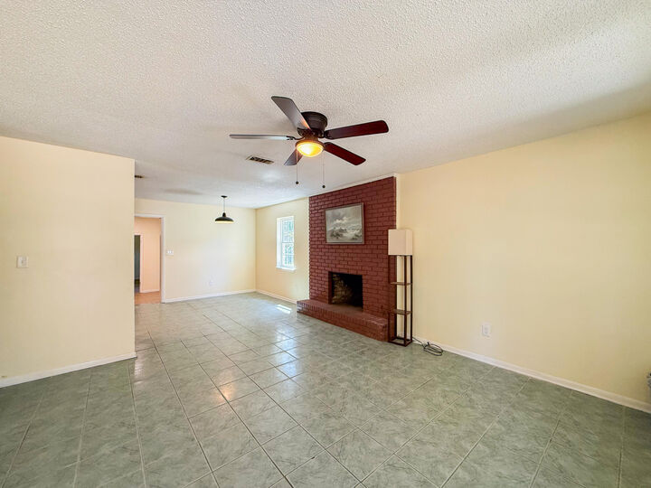 Property Photo:  5703 Old River Road  FL 32531 