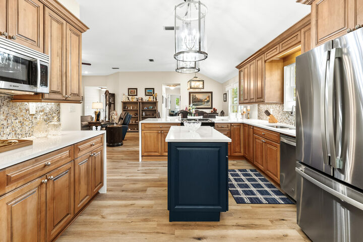Property Photo: 204 Bay Tree Drive FL 32550