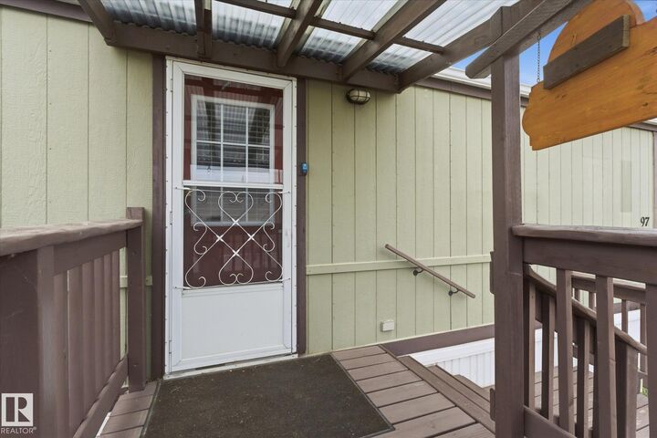 Property Photo:  3400 48 Street 97  AB T7Z 1S1 