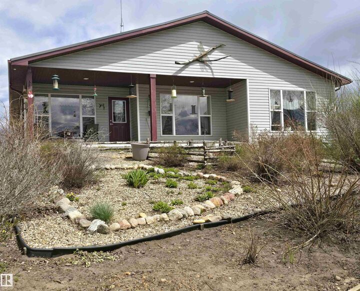 23215 Twp Rd 590 — photo 1