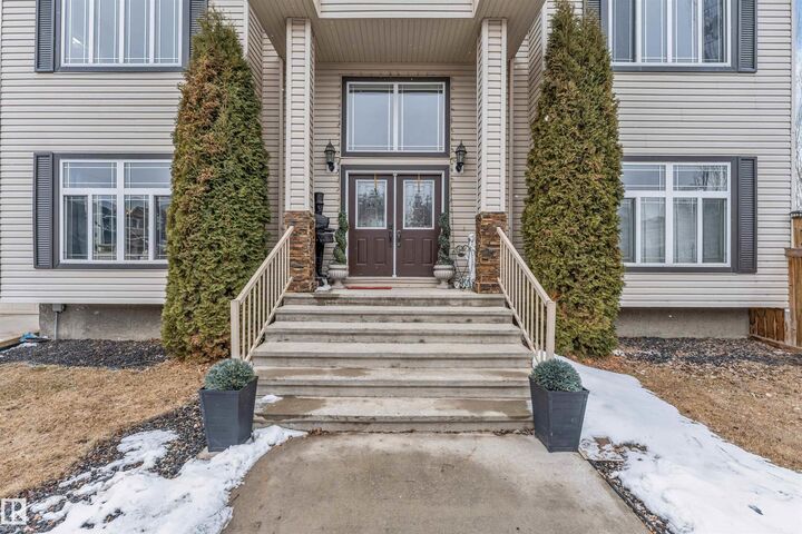 Property Photo: 6002 46 Avenue AB T4X 0J1