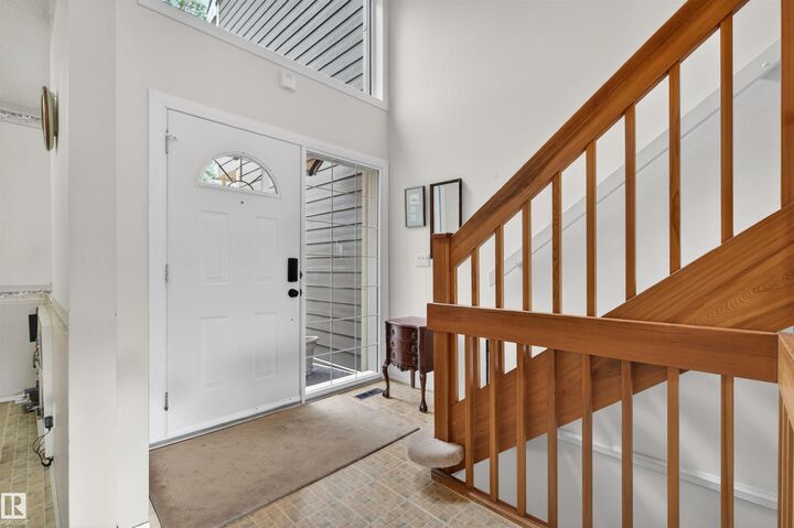 Property Photo:  2705 124 Street NW  AB T6J 4T2 
