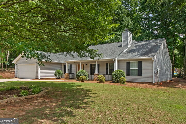 Property Photo:  1374 Lance Circle  GA 30680 