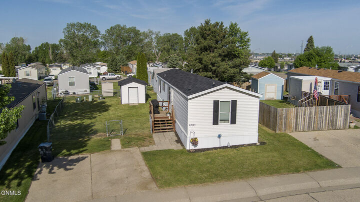 Property Photo:  4304 Drake Drive  ND 58503 