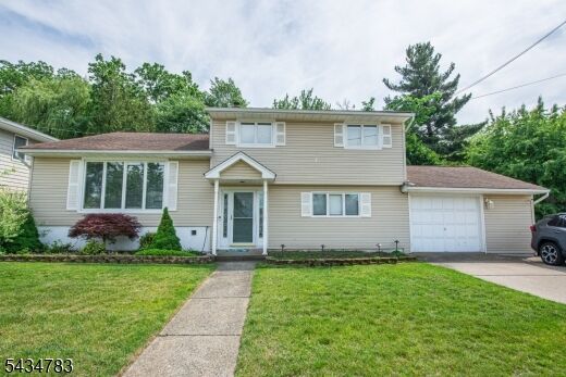 Property Photo:  319 Winifred Dr  NJ 07512 