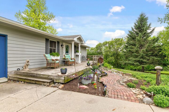 Property Photo: 28957 Beaumont Court IA 50146