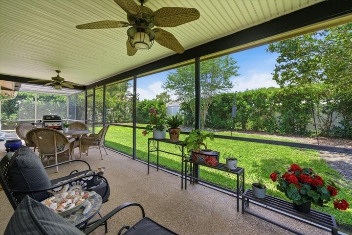 Property Photo:  4218 Hollowtrail Drive  FL 33624 