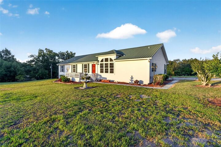 Property Photo:  9712 US Highway 301  FL 33525 