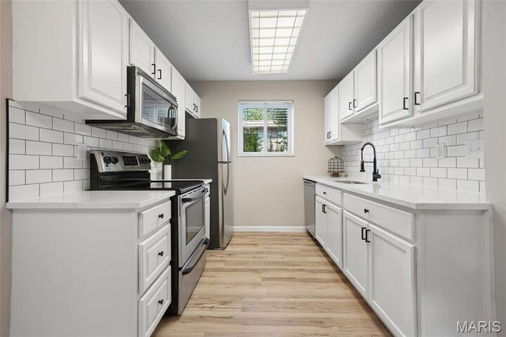 Property Photo: 82 Lemans Court 82 MO 63367