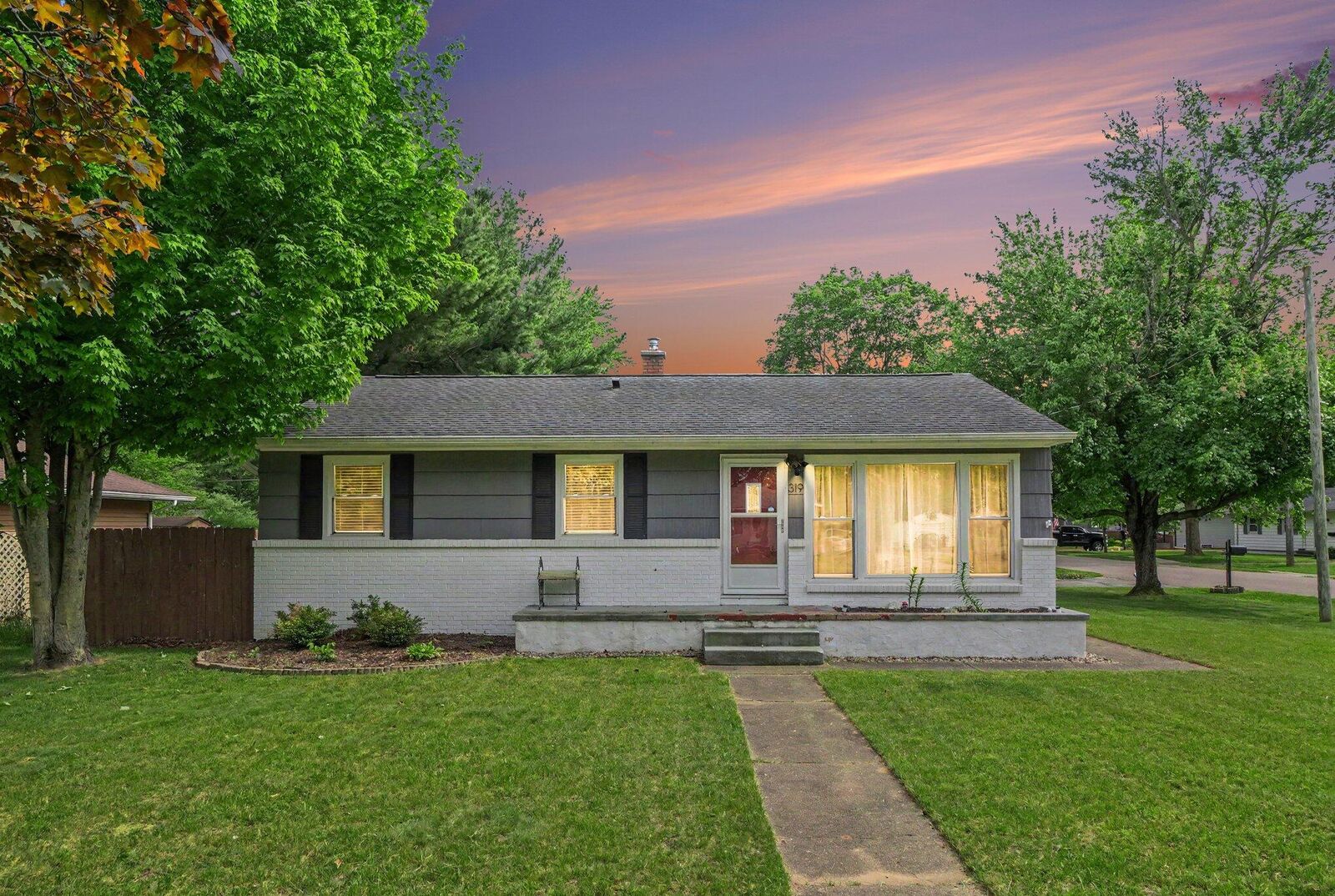 Property Photo:  319 W North Street  MI 49079 