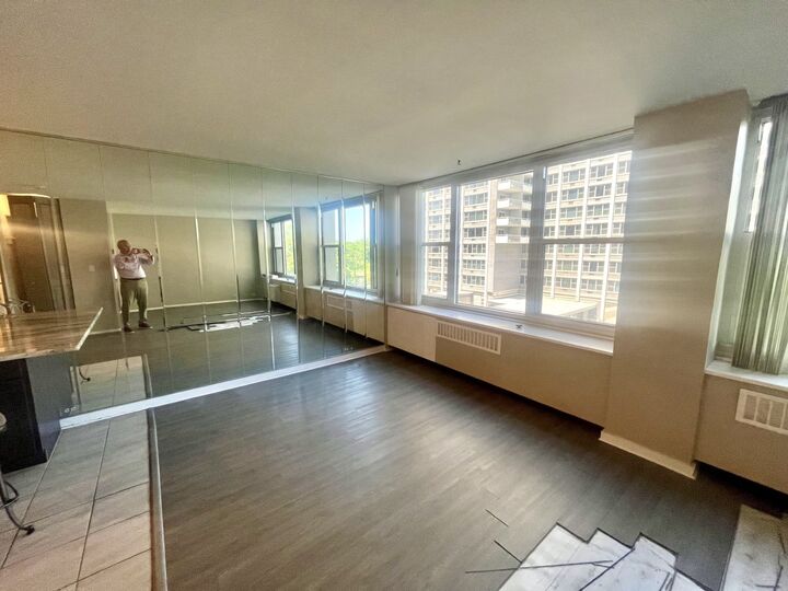 Property Photo:  4250 N Marine Drive 505  IL 60613 