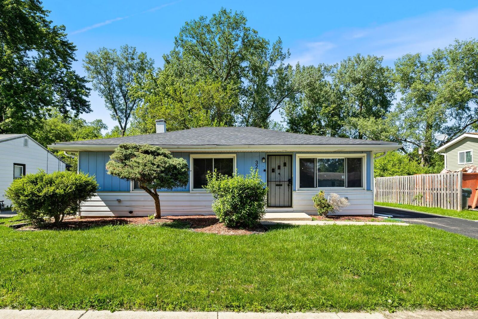 Property Photo:  3242 Roesner Drive  IL 60428 