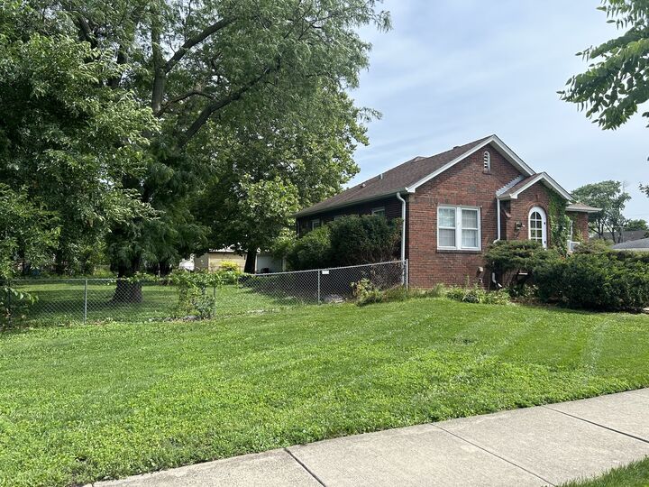 Property Photo: 994 Greenview Avenue IL 60016