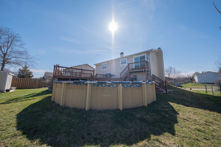 Property Photo: 829 Prairie Avenue IL 60103