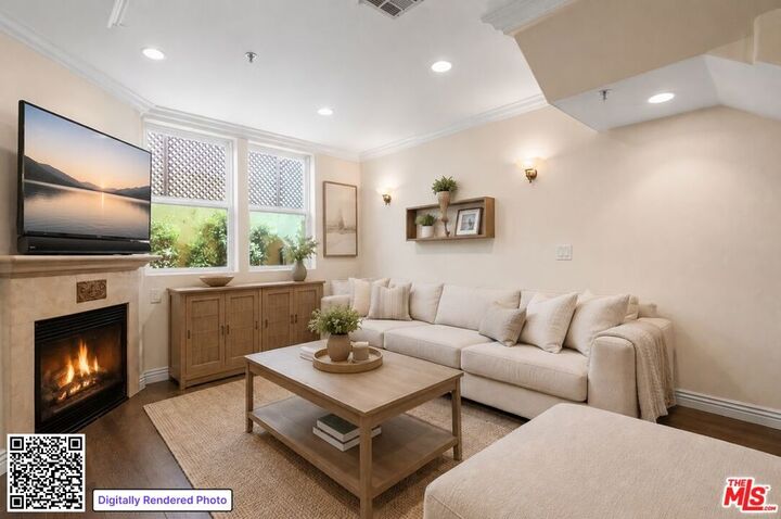 Property Photo: 1050 N Edinburgh Avenue 103 CA 90046