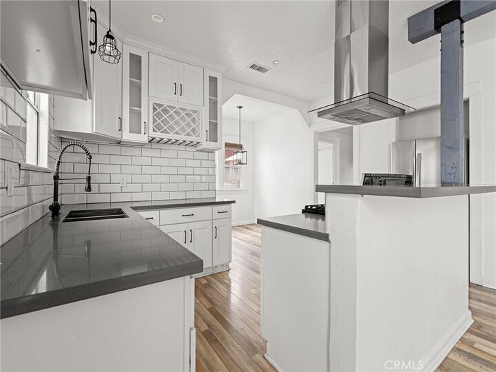 Property Photo:  757-759 N Loma Vista  CA 90813 