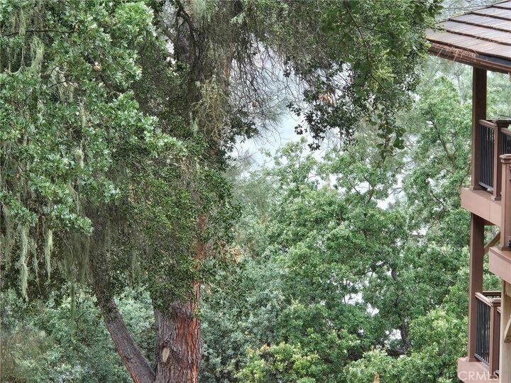 Property Photo:  2872 Saddle Way  CA 93426 