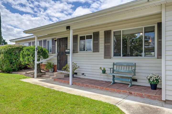 Property Photo: 606 Wales Drive CA 95630