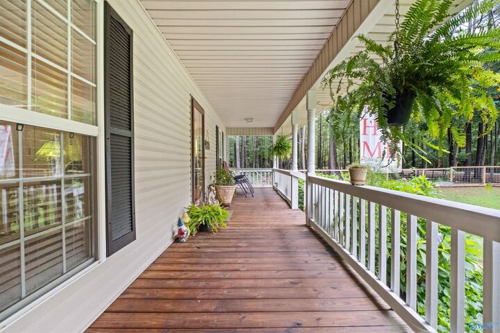 Property Photo: 315 Oak Hill Drive AL 35960