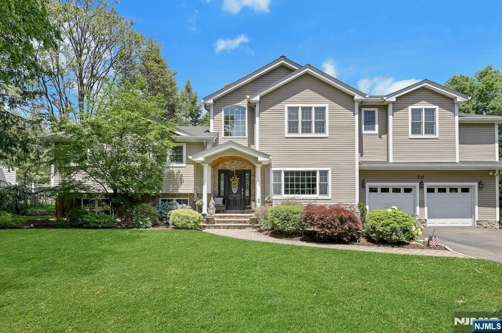Property Photo:  711 Pine Lake Drive  NJ 07676 