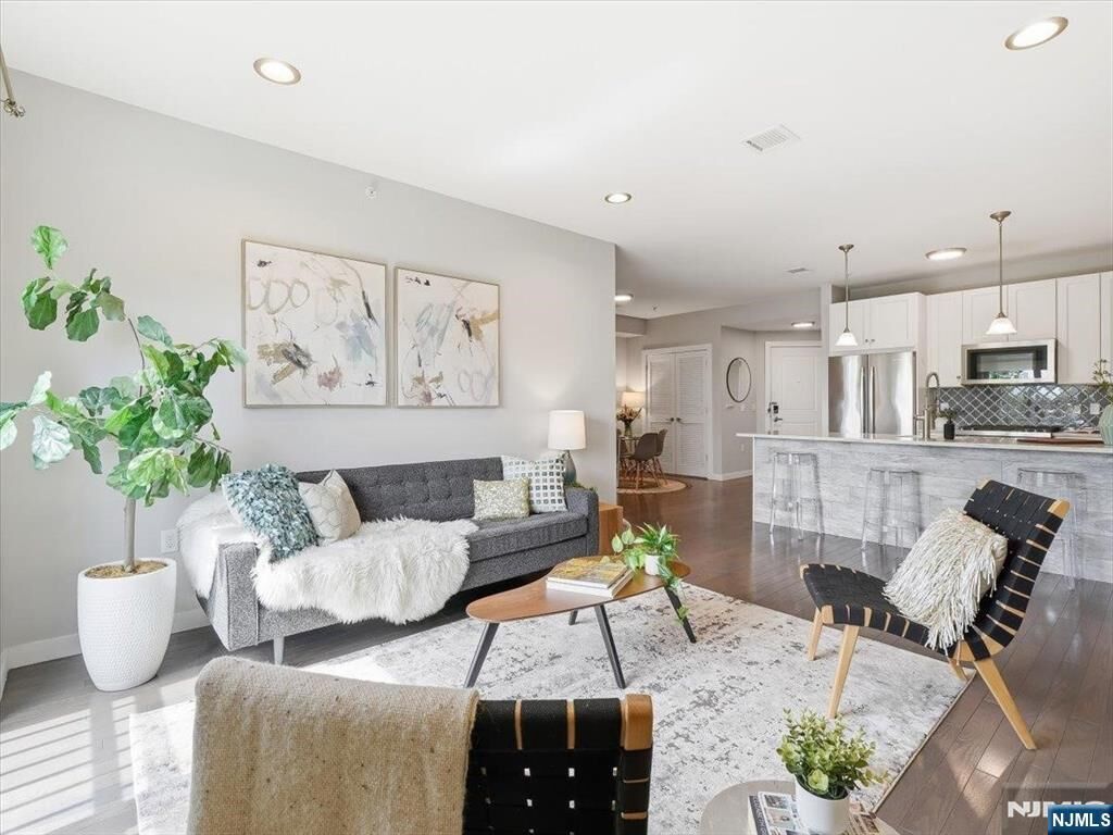 Property Photo: 302 Palisade Avenue 404 NJ 07307