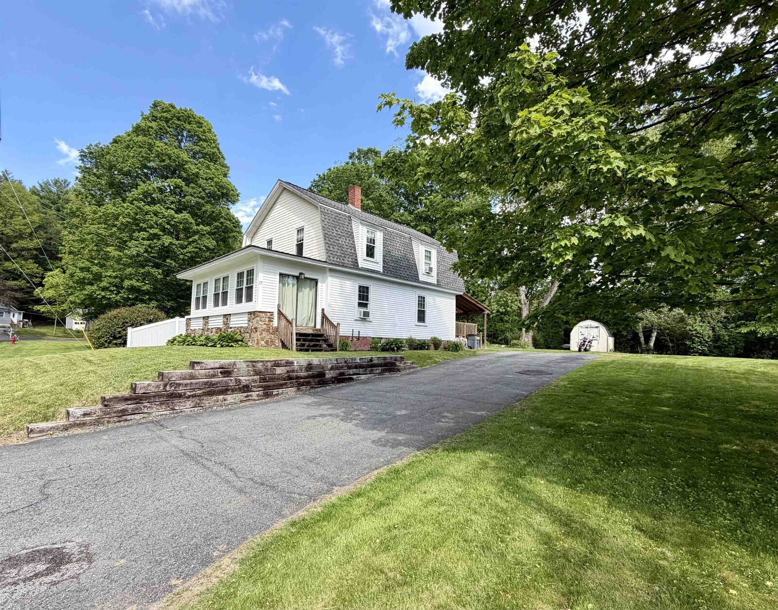 Property Photo:  17 Dartmouth Street  NH 03743 