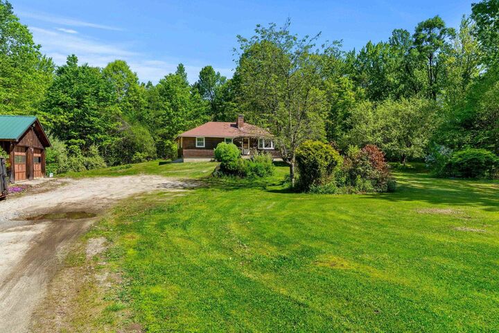 Property Photo: 9 Bridle Road NH 03440