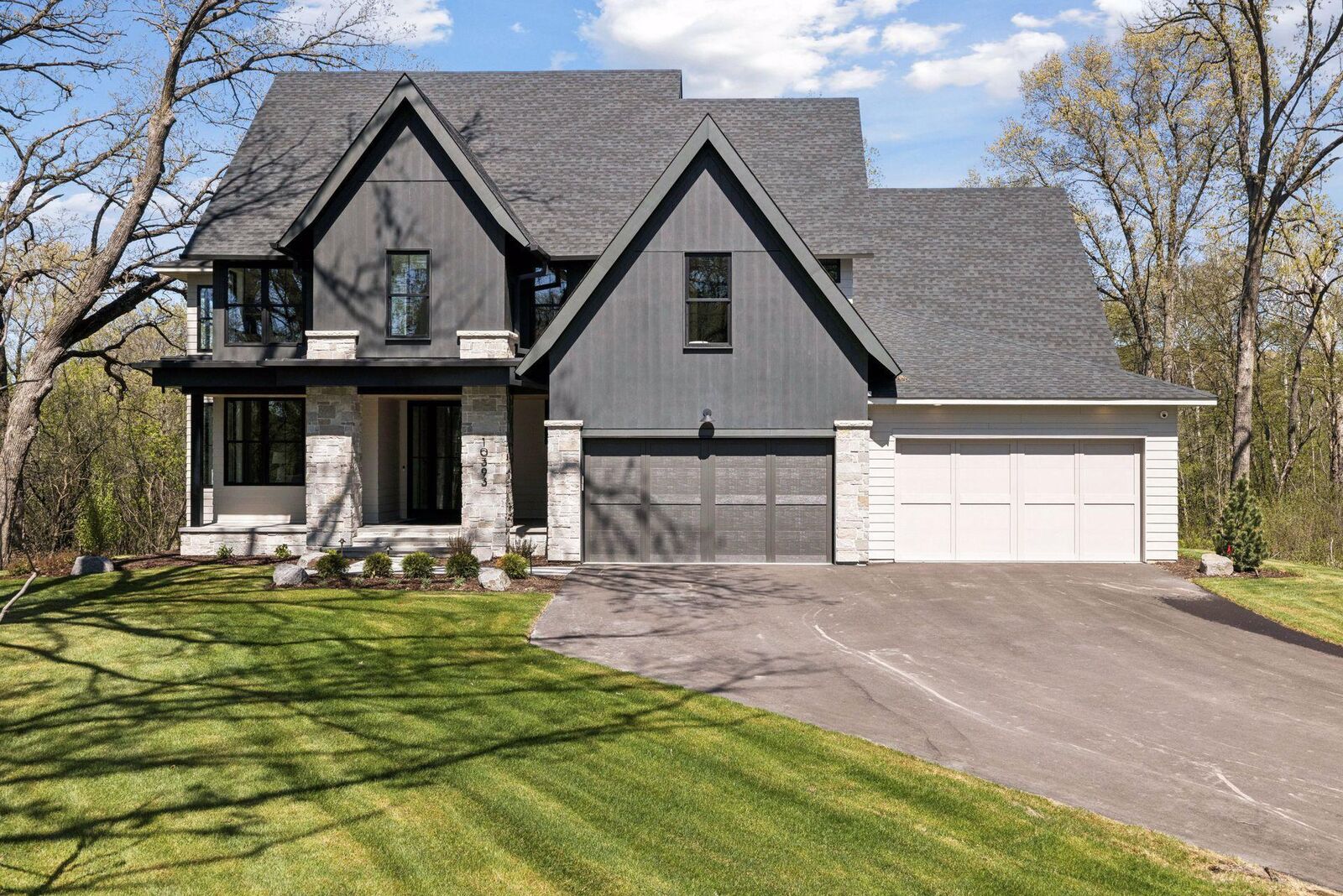 Property Photo:  10393 Pheasant Ridge Road  MN 55318 