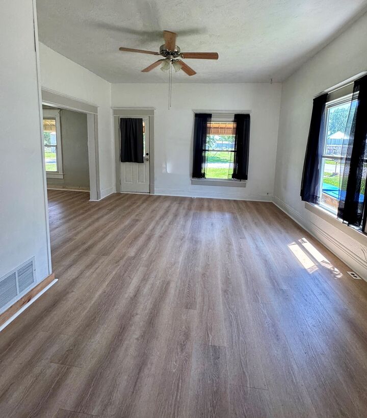 Property Photo: 106 Grant Street MO 63545