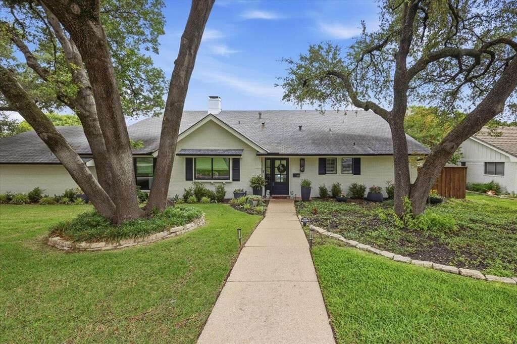 Property Photo:  4174 Inman Court  TX 76109 