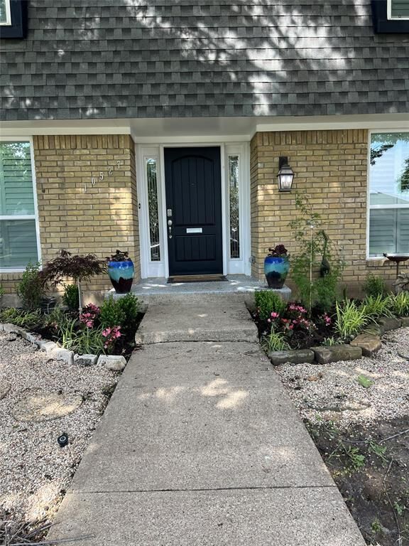 Property Photo:  10527 Ravenscroft Drive  TX 75230 